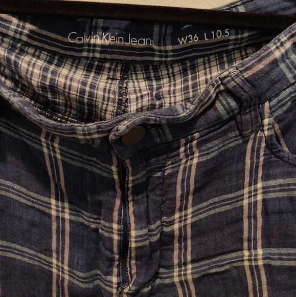 Calvin Klein Jeans plaid shorts blue, size 36 waist, EUC. - Picture 3 of 3